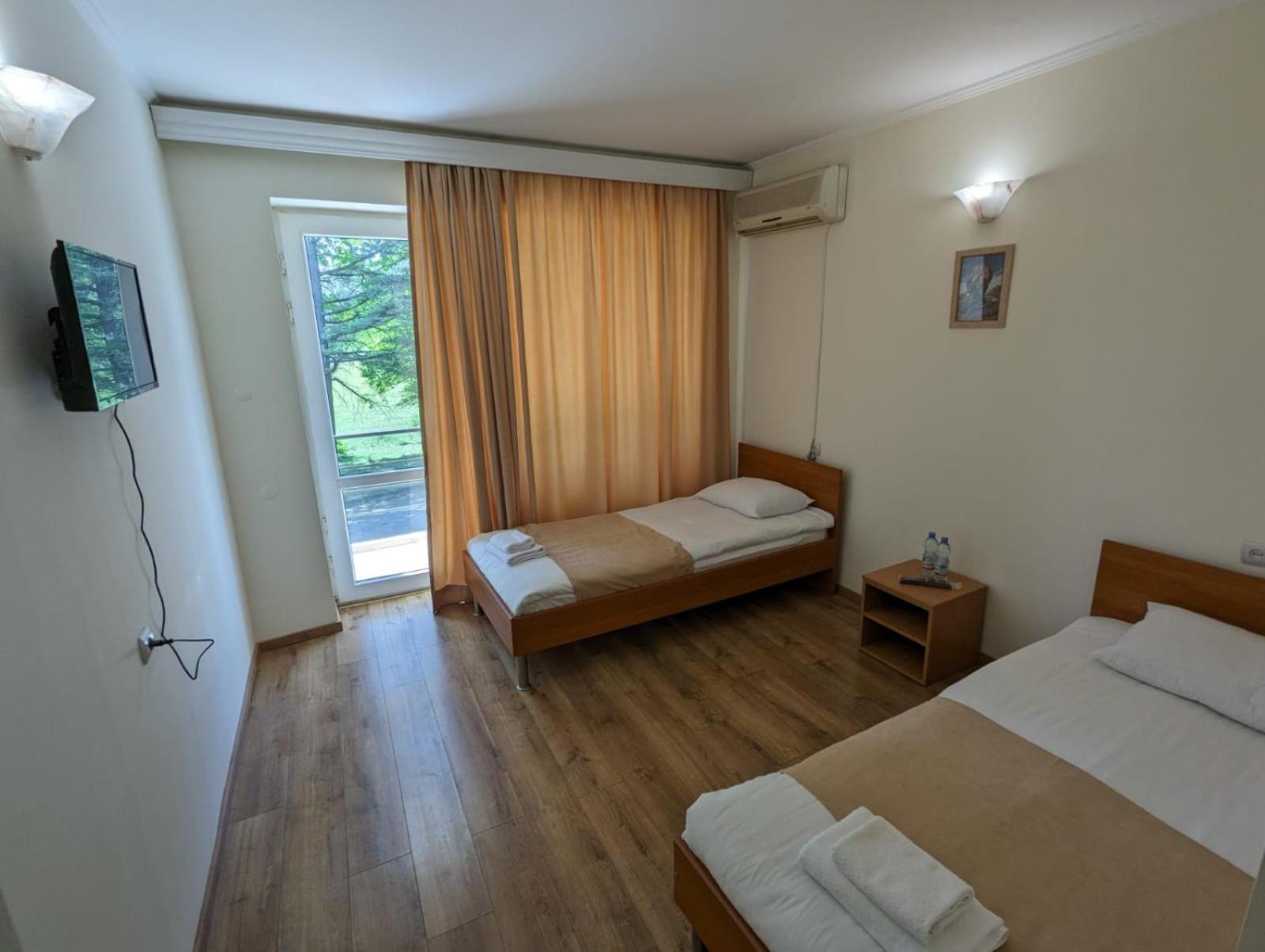 Hotel Tsiskari Ianet'i Bagian luar foto